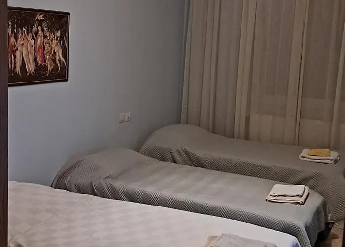 Апартаменты Cozy & Spacious - Centre Wilson Square