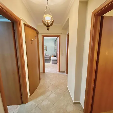 Cozy & Spacious - Centre Wilson Square Tirana