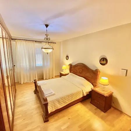 Cozy & Spacious - Centre Wilson Square Tirana